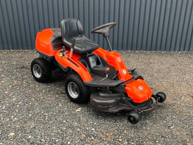 Husqvarna R214TC. inkl. 94cm klipperdæk