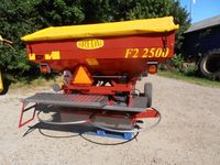 Bredal F2 - 2500 L lift spreder - Gødningsmaskiner - Handelsgødningsspredere - 1