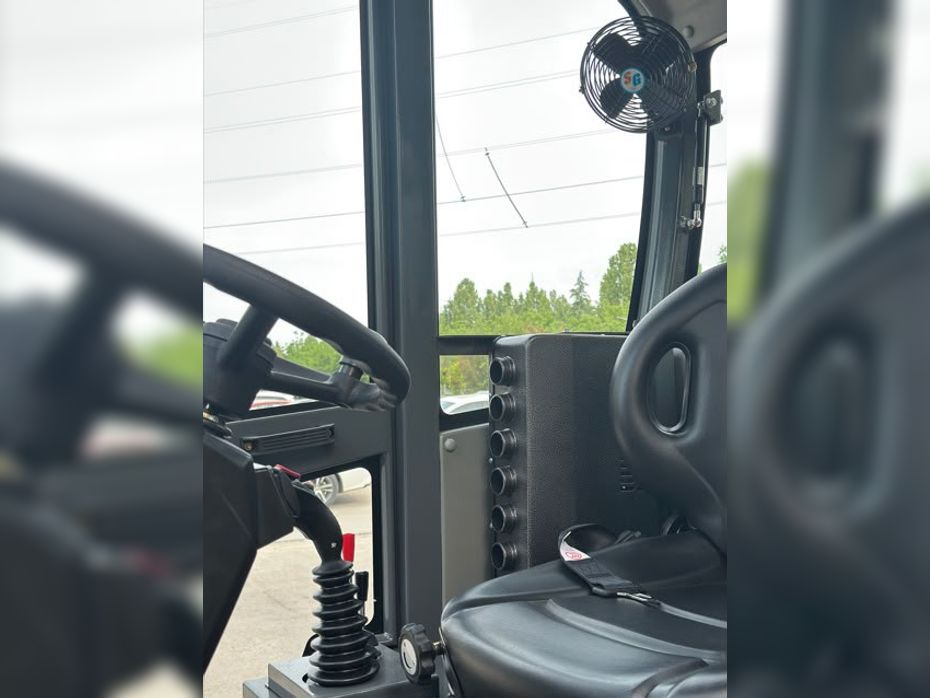Agriloader AL1550DT Minilæsser med teleskop arm - Læssemaskiner - Minilæssere - 2