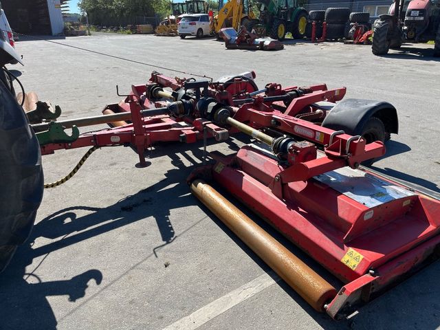 Trimax Pegasus S2 493