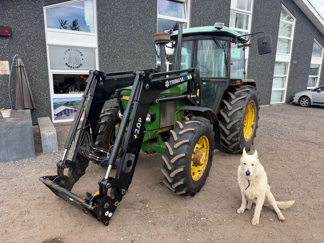 John Deere 2140 med frontlift