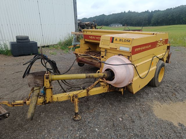 New Holland 940