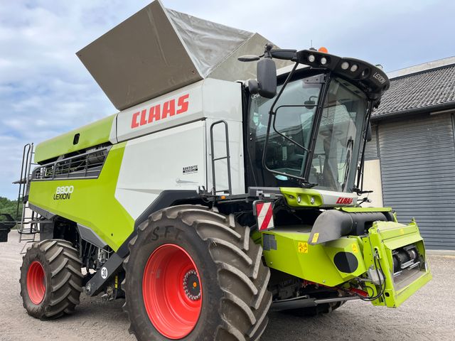 CLAAS Lexion 8800