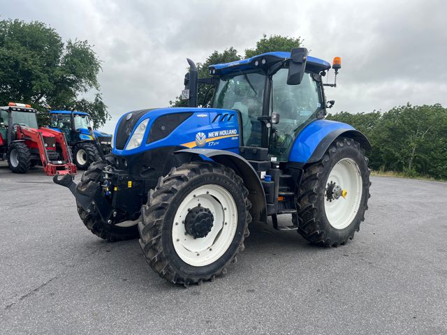 New Holland T7.270