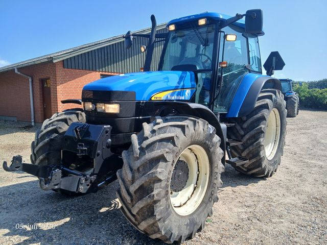 New Holland TM155 RC med frontlift og nye bagdæk
