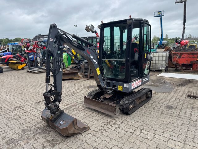 Schaeff Tc16