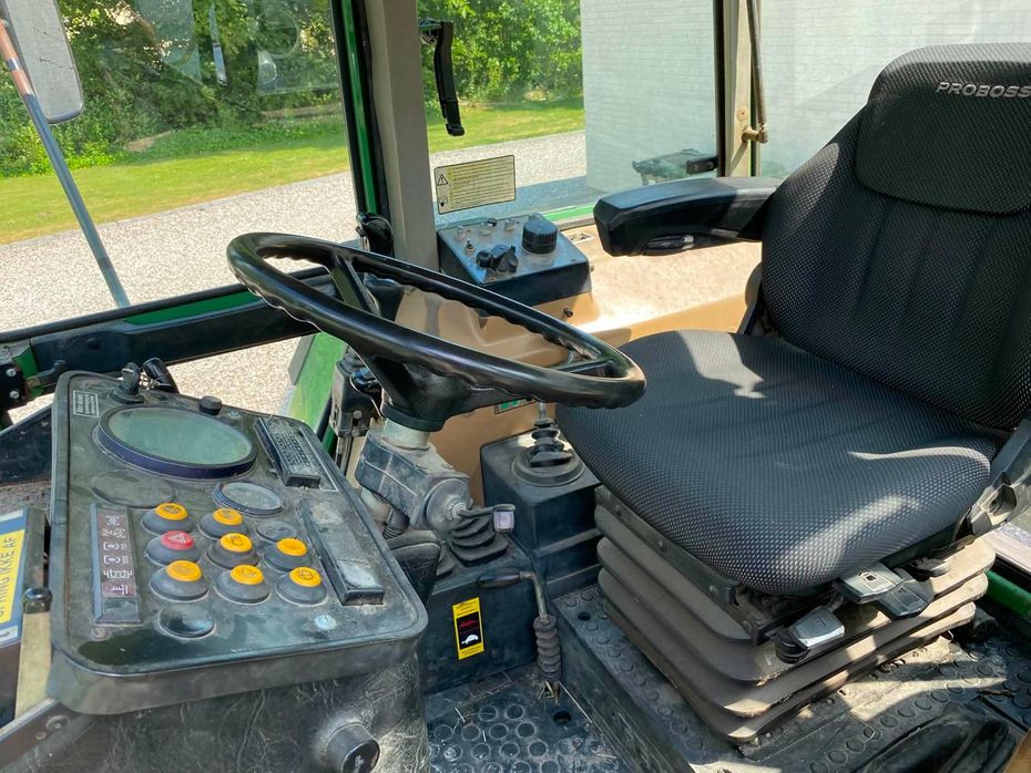 Fendt 612 LSA Favorit Med frontlæsser (Gennem renoveret) - 11