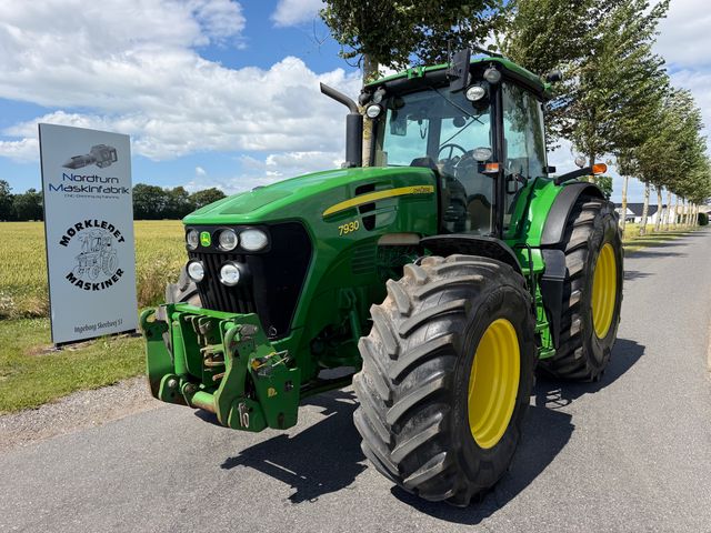 John Deere 7930
