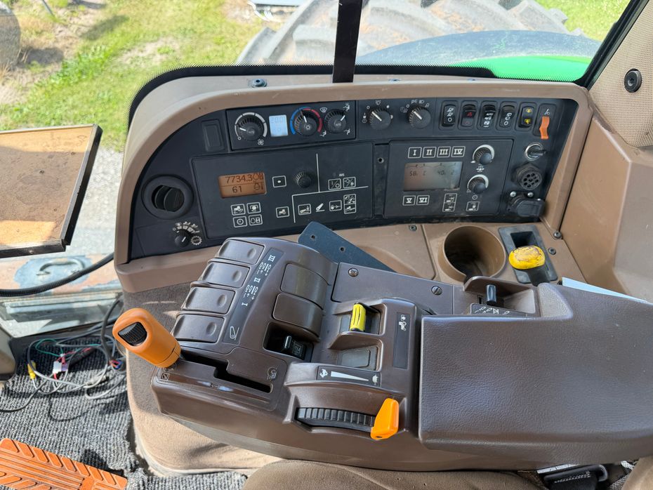 John Deere 7930 TLS, Frontlift - Traktorer - Traktorer 4 wd - 13