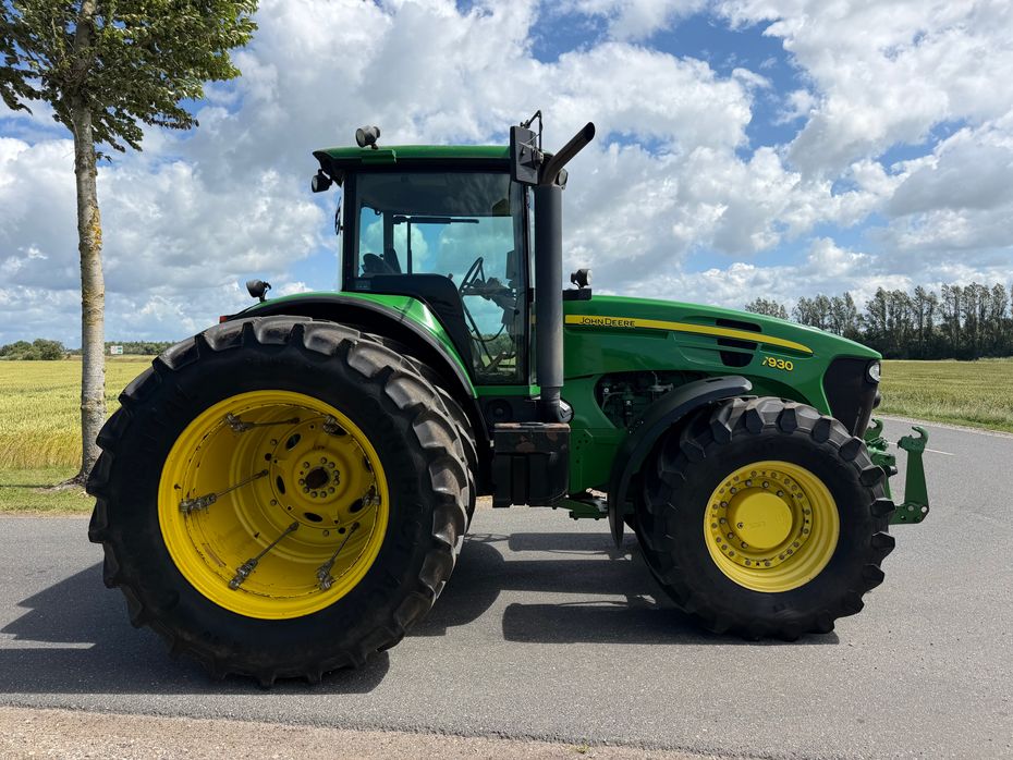 John Deere 7930 TLS, Frontlift - Traktorer - Traktorer 4 wd - 11