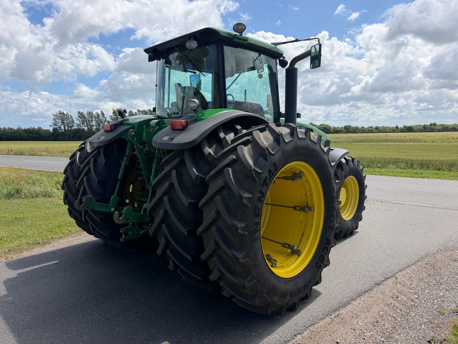 John Deere 7930 TLS, Frontlift - Traktorer - Traktorer 4 wd - 3