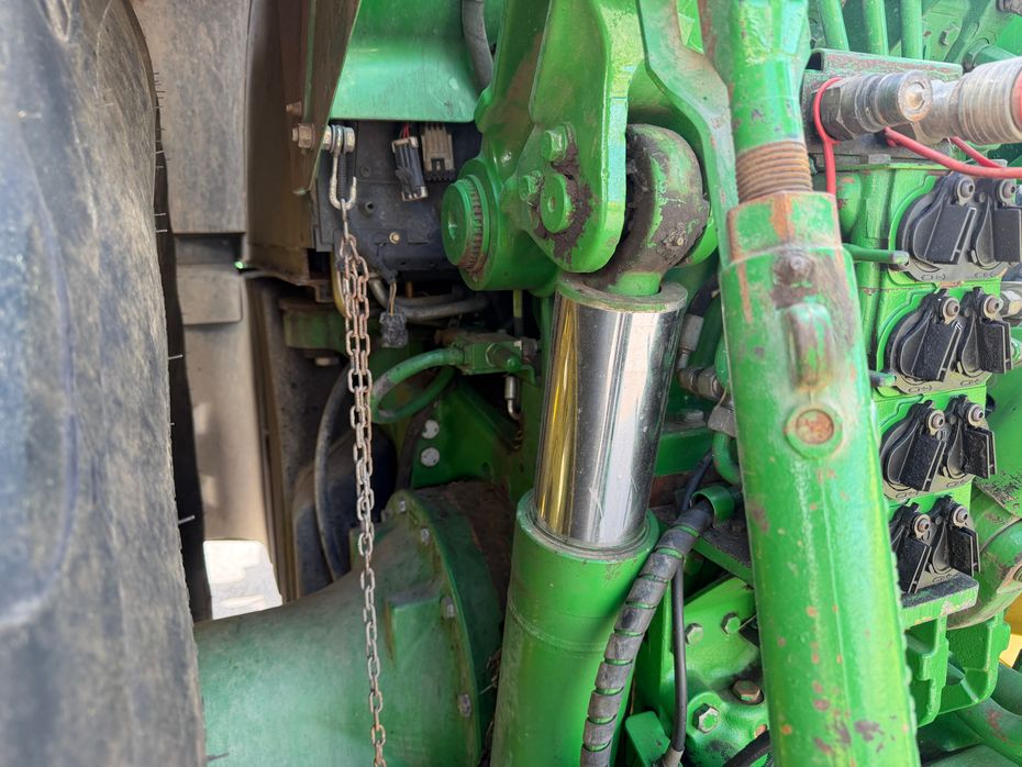 John Deere 7930 TLS, Frontlift - Traktorer - Traktorer 4 wd - 6