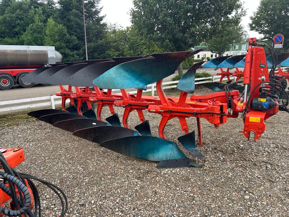Kuhn Vari-Master 153 T underplove og hydr. HD  Landhjul - Plove - Vendeplove - 2
