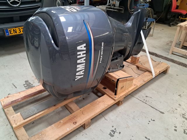 Yamaha F225 4-Takts Påhængsmotor