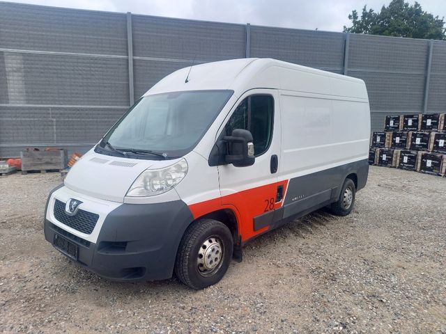 Peugeot Boxer Van 2,2 HDI