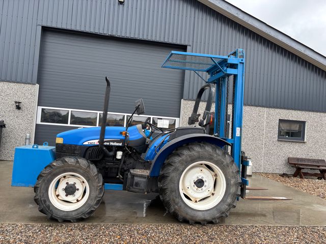 New Holland TN55