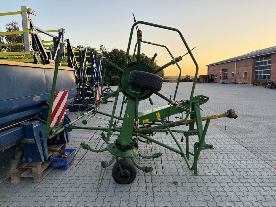 KRONE KW 4.62/4 - Hø- og halmhåndtering - River og vendere - 5