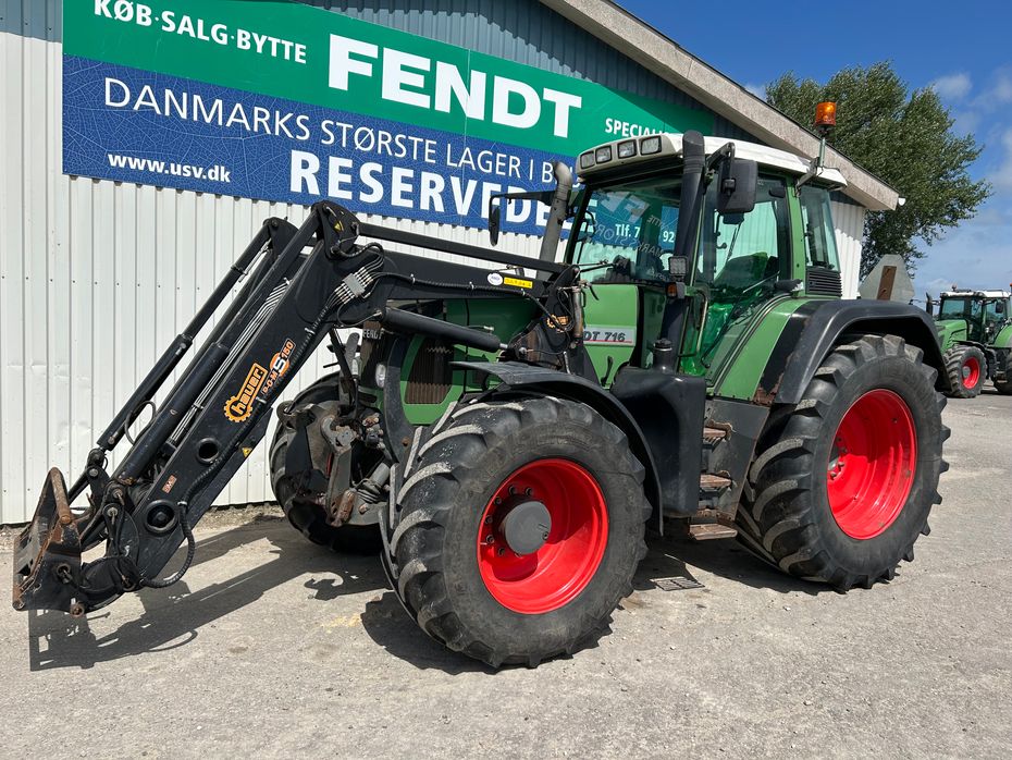 Fendt 716 VARIO TMS  Med Hauer Frontlæsser - Traktorer - Traktorer 4 wd - 2