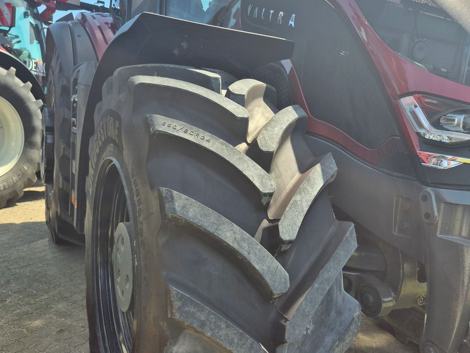 Valtra S416 75 års edition - Traktorer - Traktorer 4 wd - 2