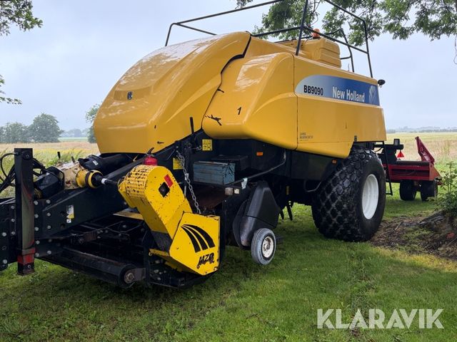 New Holland BB9090