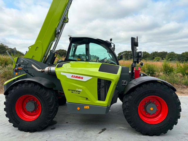 CLAAS Scorpion 746 Varipower