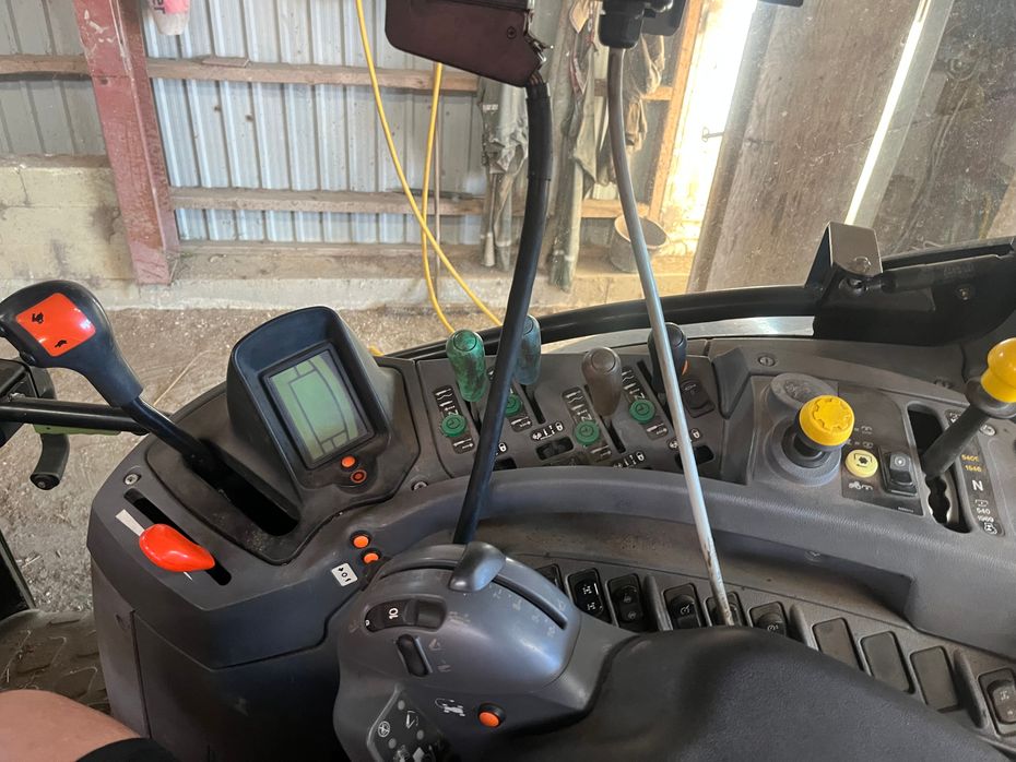 New Holland TS135A 4WD - Traktorer - Traktorer 4 wd - 7