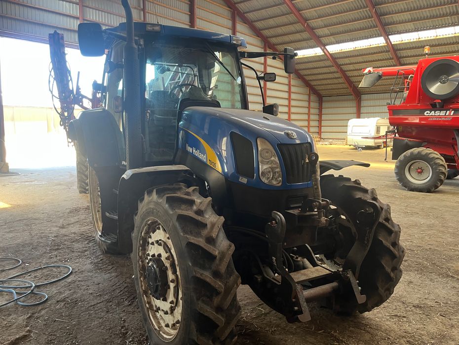 New Holland TS135A 4WD - Traktorer - Traktorer 4 wd - 3