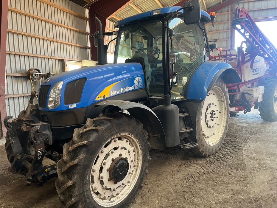 New Holland TS135A 4WD - Traktorer - Traktorer 4 wd - 1