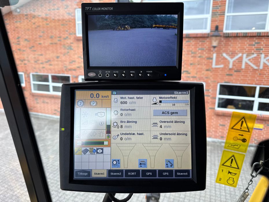 New Holland CR9080 SLH Elevation + 35” VarioFeed HD - Høstmaskiner - Mejetærskere - 16