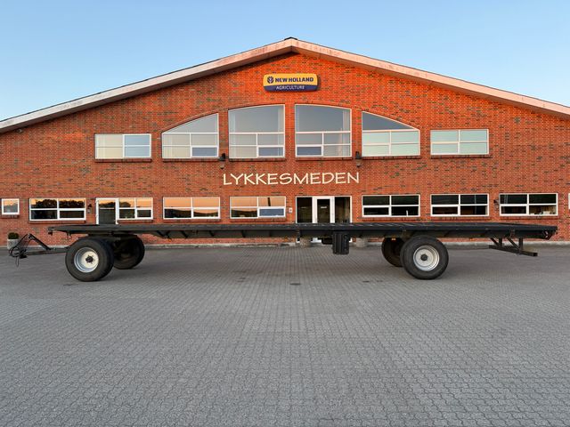 Guldhammer 12 meter halmvogn