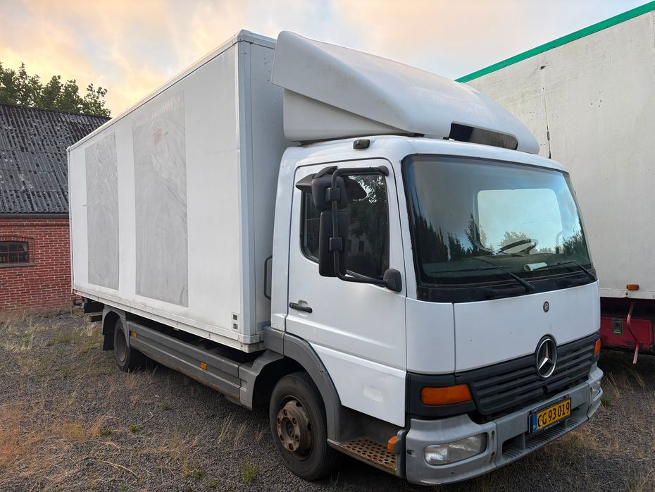 Mercedes-Benz Atego 815 - Lastbiler - Fast kasse - 1