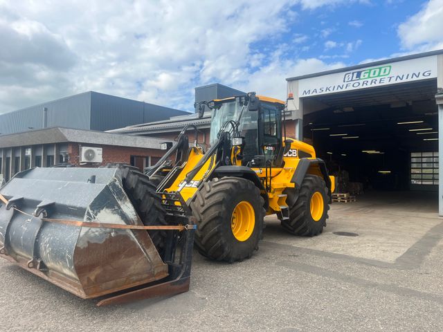 JCB 435s