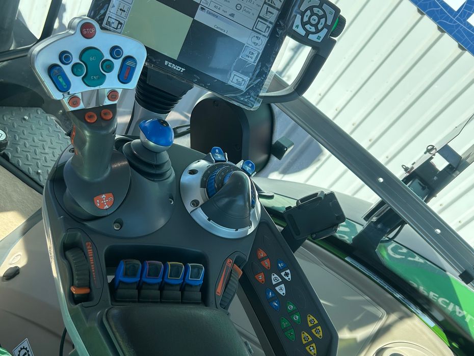 Fendt 1050 Vario S4 PROFI PLUS VarioGrip - Traktorer - Traktorer 4 wd - 12