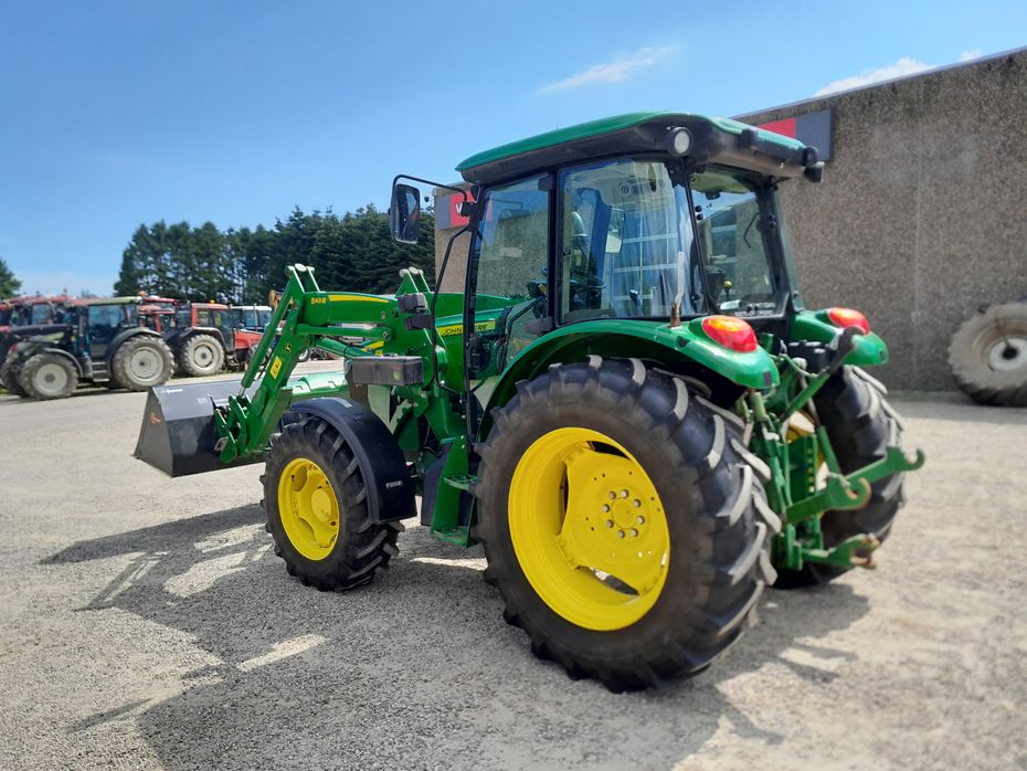 John Deere 5085M M5085 - Traktorer - Traktorer 4 wd - 7