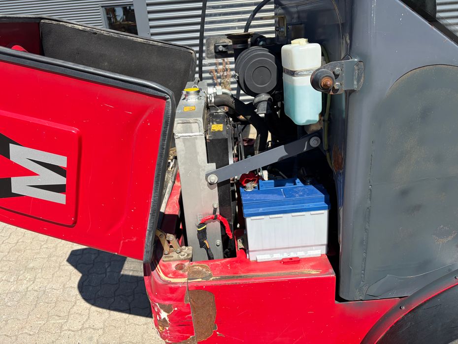 VM Loader 1036LXC m/lukket kabine - Læssemaskiner - Minilæssere - 14