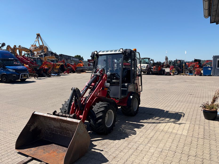VM Loader 1036LXC m/lukket kabine - Læssemaskiner - Minilæssere - 4