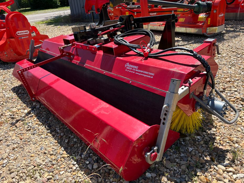 SVD 230 - Traktor tilbehør - Koste - 7