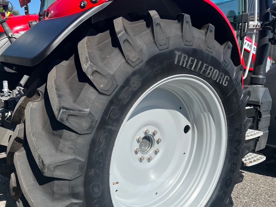 Massey Ferguson 5S145 Efficient - Traktorer - Traktorer 4 wd - 5