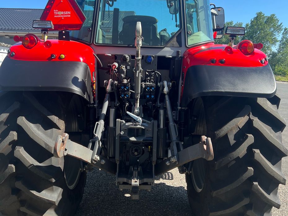 Massey Ferguson 5S145 Efficient - Traktorer - Traktorer 4 wd - 6