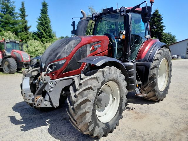 Valtra T 214 Versu