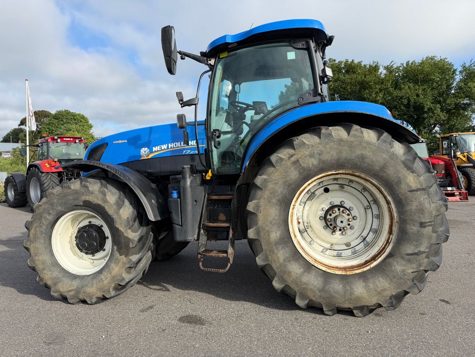 New Holland T7.270 KUN 5100 TIMER! - Traktorer - Traktorer 4 wd - 4