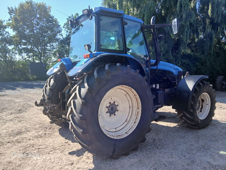 New Holland TM 150 med frontlift og Range Command gearkasse - Traktorer - Traktorer 4 wd - 2