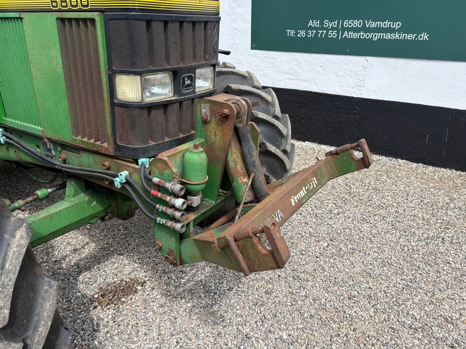 John Deere 6800 John Deere 6800 - Traktorer - Traktorer 4 wd - 4