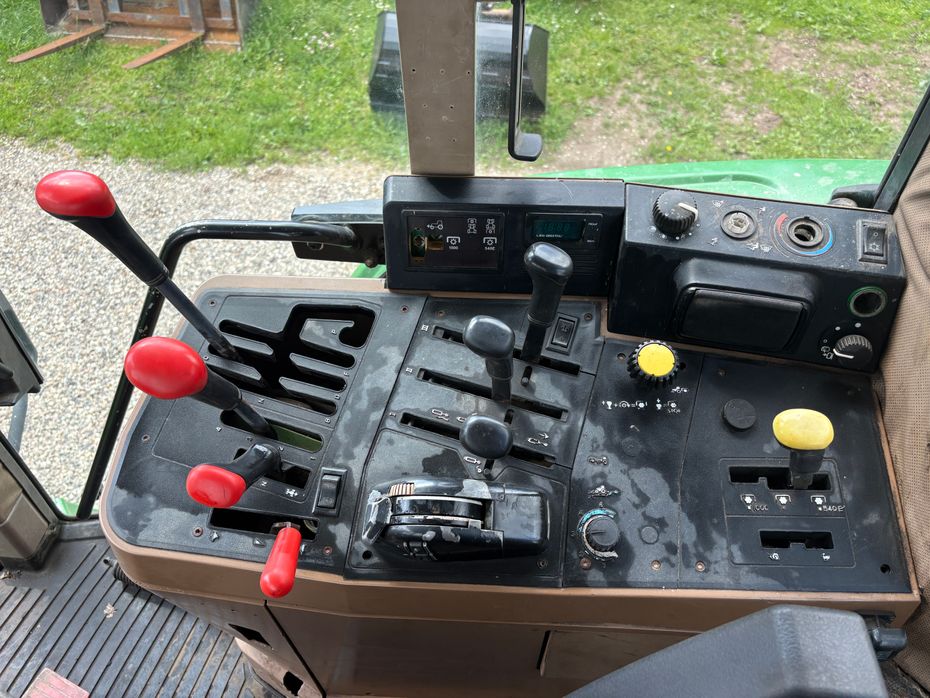 John Deere 6800 John Deere 6800 - Traktorer - Traktorer 4 wd - 6