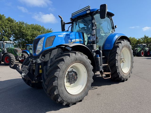 New Holland T7.270