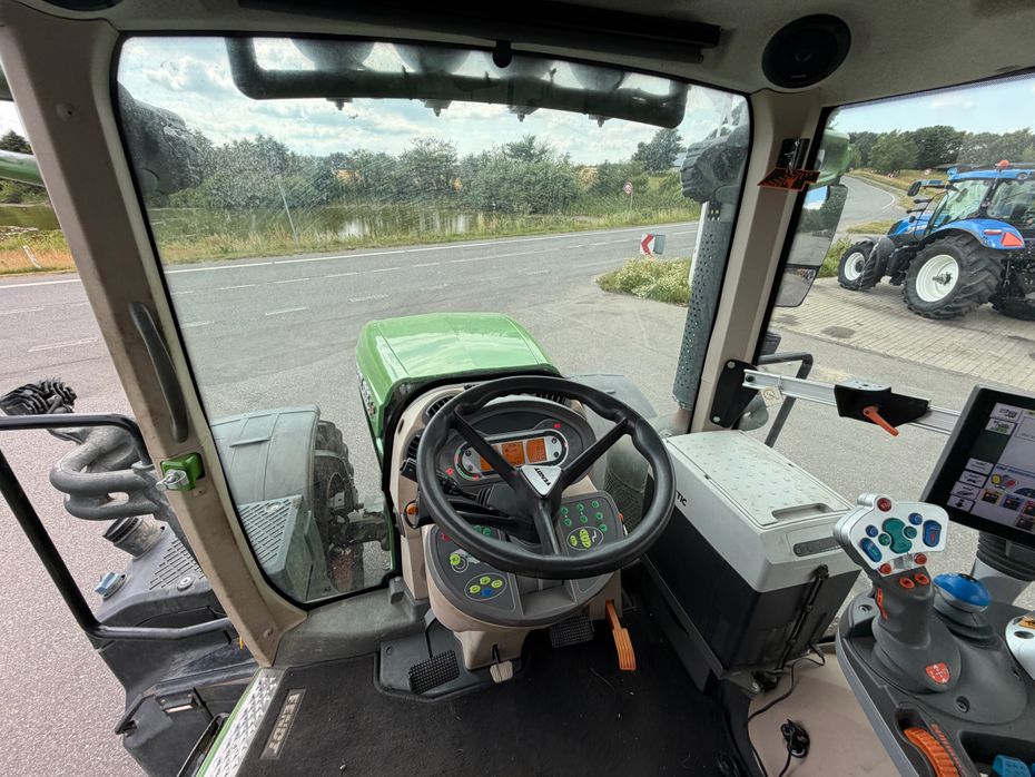 Fendt 828 Vario S4 Profi Plus MED NÆSTEN NYE DÆK OG FRONT PTO! - Traktorer - Traktorer 4 wd - 21