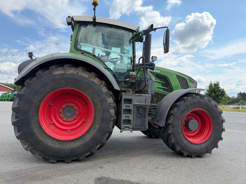Fendt 828 Vario S4 Profi Plus MED NÆSTEN NYE DÆK OG FRONT PTO! - Traktorer - Traktorer 4 wd - 10