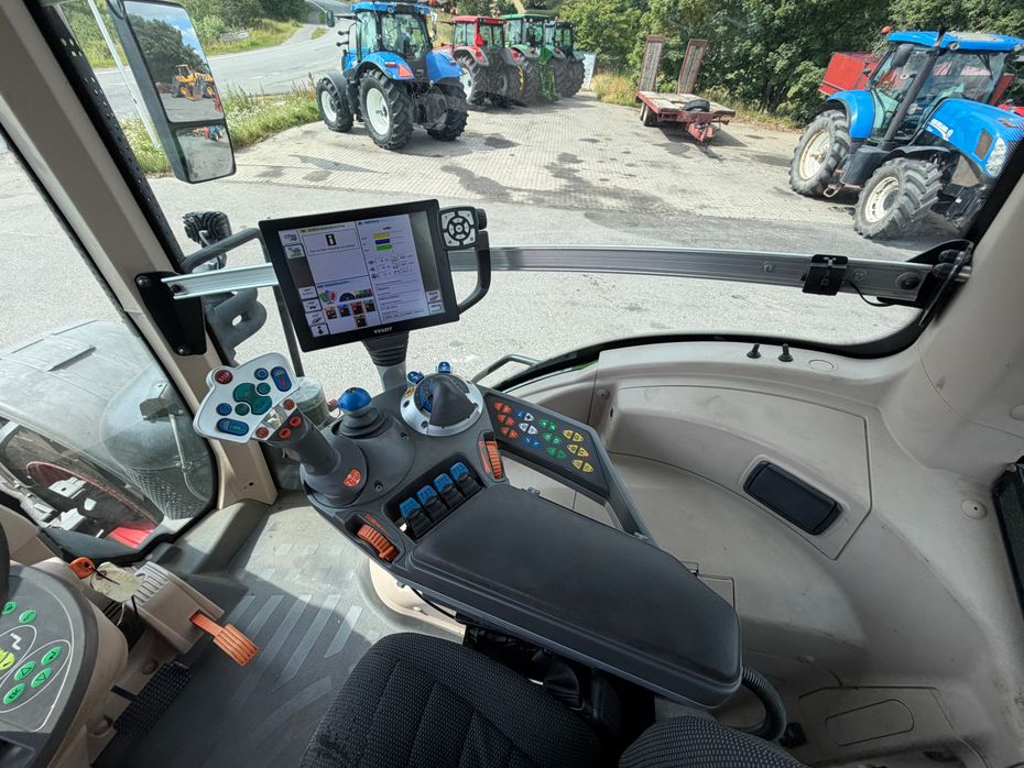Fendt 828 Vario S4 Profi Plus MED NÆSTEN NYE DÆK OG FRONT PTO! - Traktorer - Traktorer 4 wd - 16