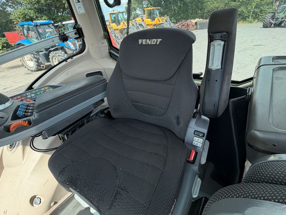 Fendt 828 Vario S4 Profi Plus MED NÆSTEN NYE DÆK OG FRONT PTO! - Traktorer - Traktorer 4 wd - 15