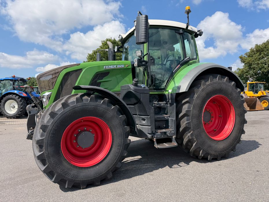 Fendt 828 Vario S4 Profi Plus MED NÆSTEN NYE DÆK! - Traktorer - Traktorer 4 wd - 2